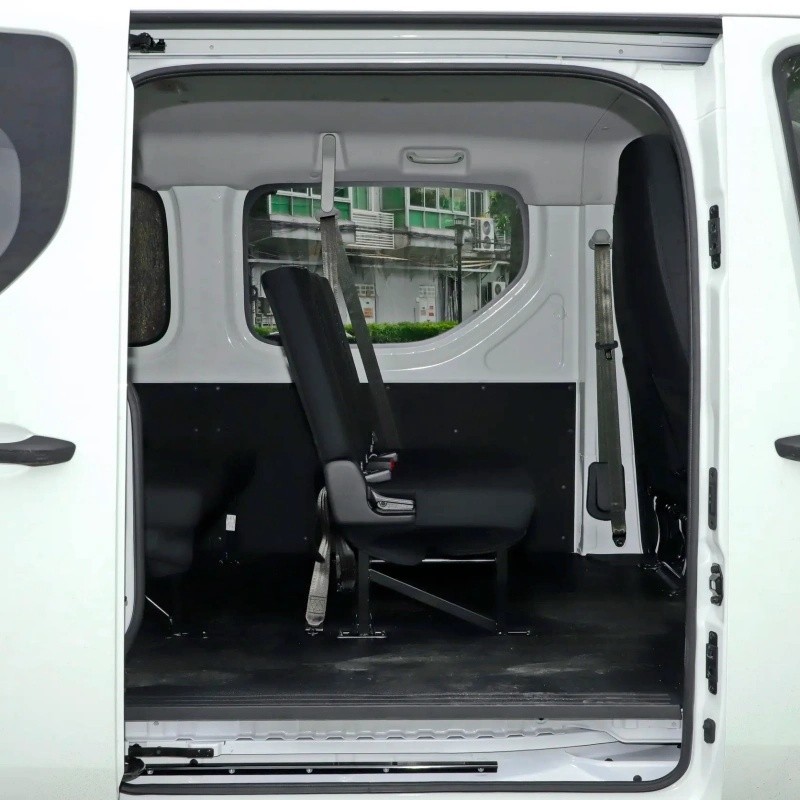 The 2025 Changan Kairen V919 Honor Edition Guoxuan 41kwh Short-axle Low-roof Elite 6-seater price